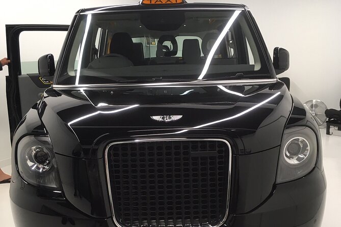 Private Beatles and London Rock Tour in Electric Taxi - Exploring Soho