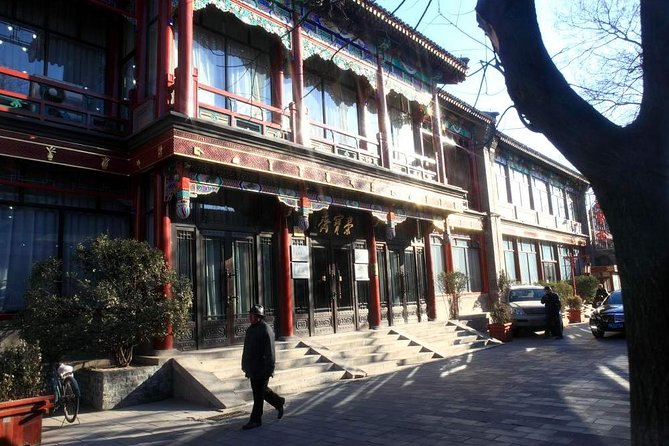 Private Beijing Markets Tour With Tea Tasting at Hongqiao Pearl Market - Panjiayuan Flea Market