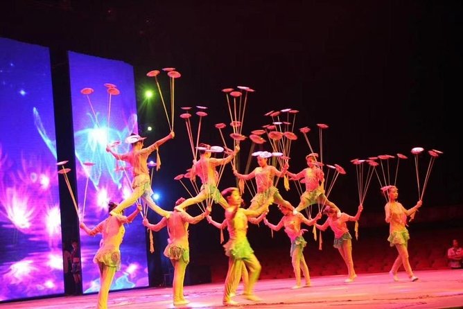 Private Beijing Night Tour: Acrobatic Show and Peking Duck Dinner - Experience Highlights