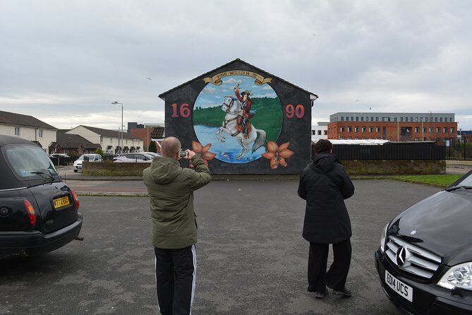 Private Belfast Taxi Cab Tour - Review Highlights