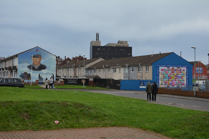 Private Belfast Taxi Cab Tour - Exploring Belfasts History