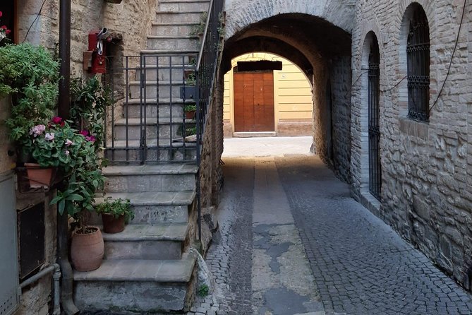 Private Bevagna Walking Tour With Official Guide - Personalized Attention From Guide
