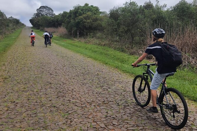 Private Bike Tour in Vila Velha State Park - Inclusions