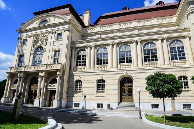 Private Bike Tour of Graz Top Attractions With Guide - Pricing and Booking