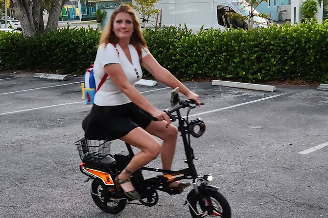 Private Biking Adventure Tour in Naples City - Key Points