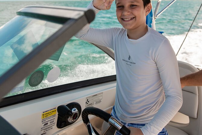 Private Boat Charter in Grand Cayman - Boat and Facilities