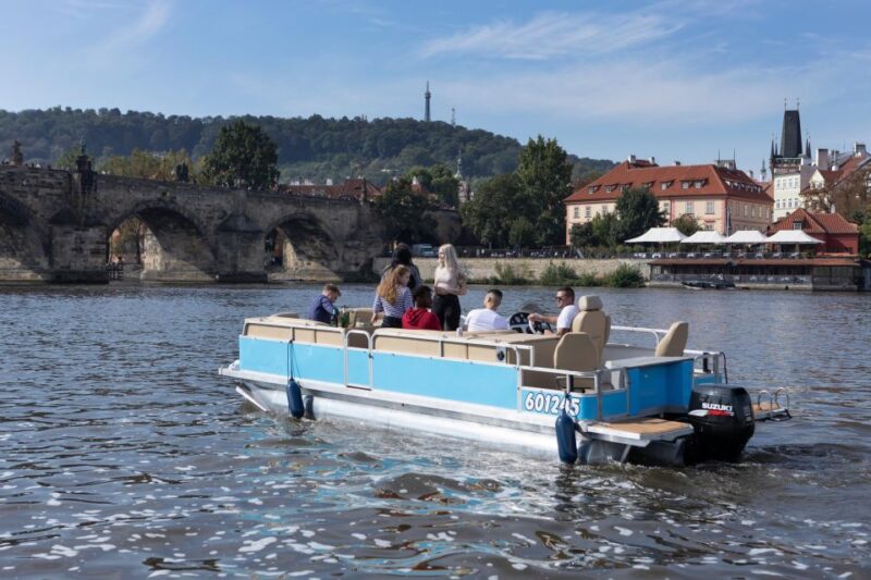 Private Boat Cruise With Unlimited Prosecco - Key Points