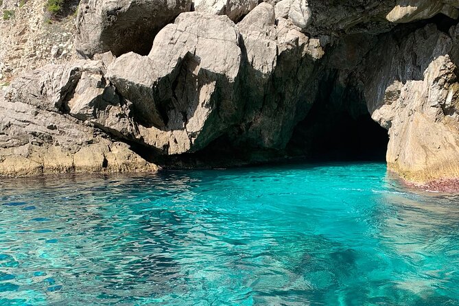 Private Boat Experience: Admire the Capri Coast 2 Hours - Booking and Cancellation Policy