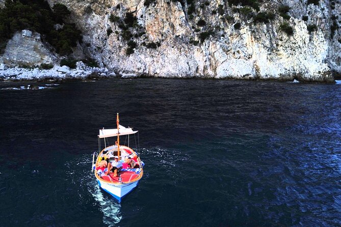Private Boat Experience: Experience the Sea of Capri at Its Best 4 Hours - Accessibility and Transportation