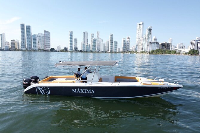 Private Boat Rental for 8 Hours in Maxima With Captain - Key Points