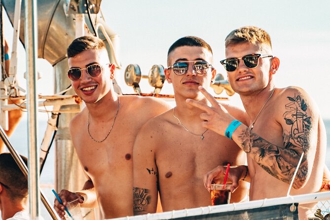 Private Boat Rental in Pula - Accessibility and Transportation