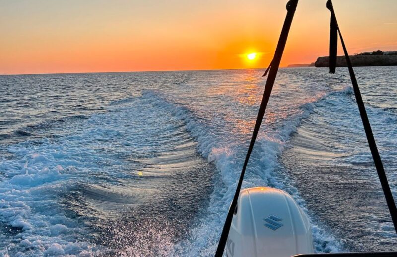 Private Boat Ride in Port of Mahon (2h) Sunset Tour - Sunset on the Water