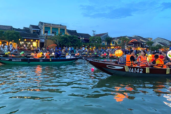 Private Boat Ride, Night Market, and Walking Tour in Hoi An - Walking Tour of Hoi An