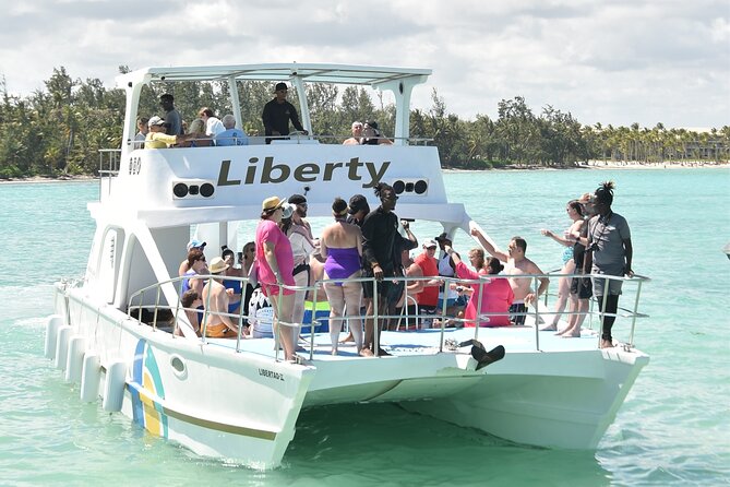 Private Boat Snorkeling and Swim With Shark and Stingray - Experience the Marine Life