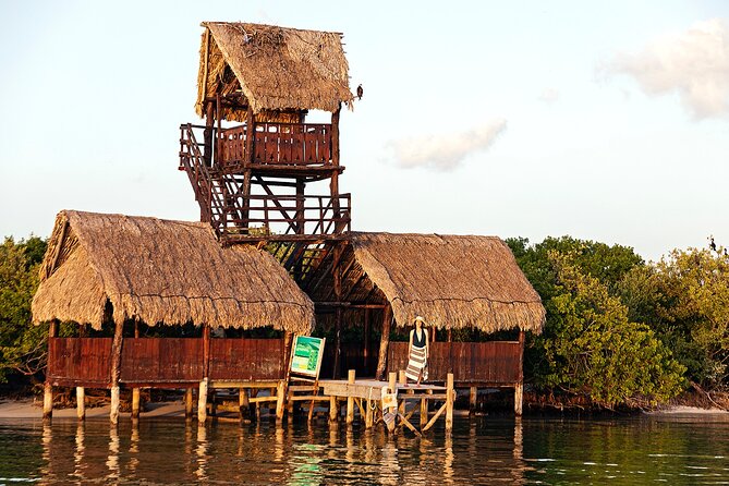 Private Boat to Visit Holbox Surroundings (3-Island Tour) - Guides and Experience
