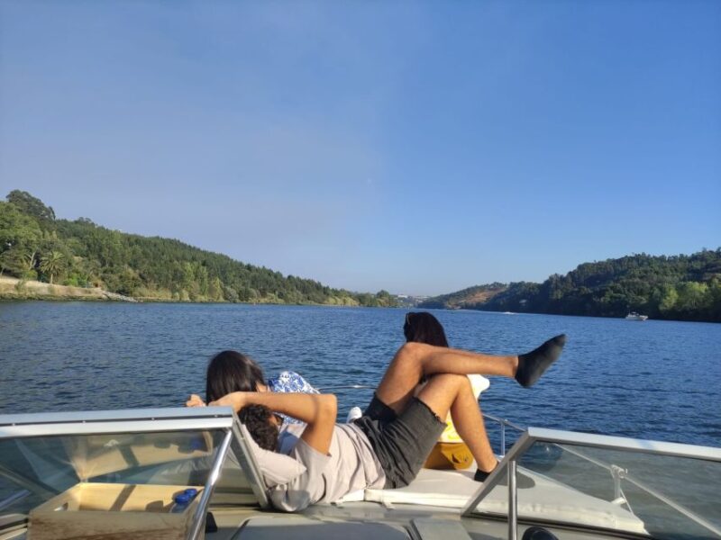 Private Boat Tour 6 Bridges 1h30, Group Price up to 6px - Important Restrictions