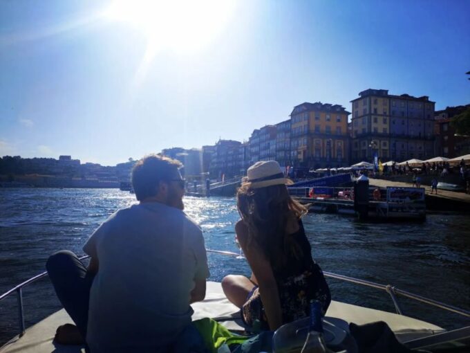Private Boat Tour 6 Bridges 1h30, Group Price up to 6px - Customer Reviews