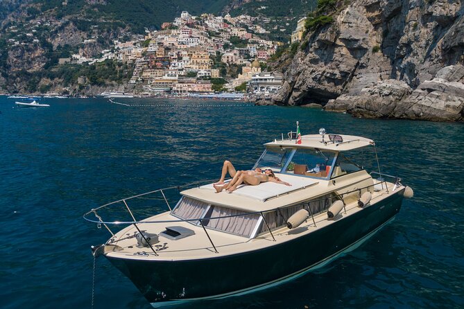 Private Boat Tour Along the Amalfi Coast or Capri - Transportation and Participation Requirements
