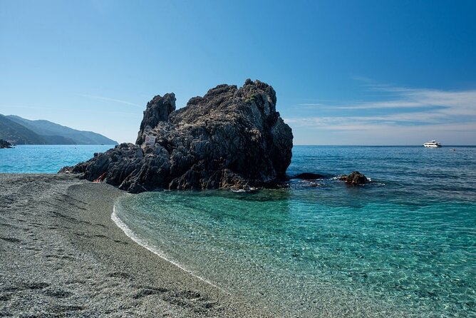 Private Boat Tour From La Spezia to the 5 Terre - Small Group Experiences
