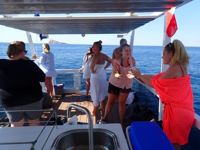 PRIVATE BOAT TOUR IN BENIDORM - Amenities Included