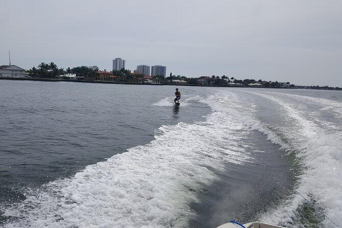 Private Boat Tour in Palm Beach Waterways - Key Points