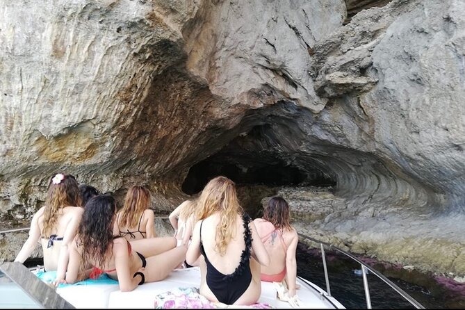 Private Boat Tour of the Island of Capri, Caves, Faraglioni - Book Your Private Boat Tour