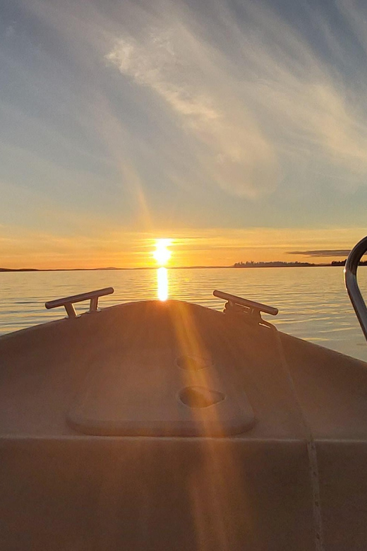 PRIVATE Boat Tour, Sauna&Hot Tub Experience,Bbq - Included Activities