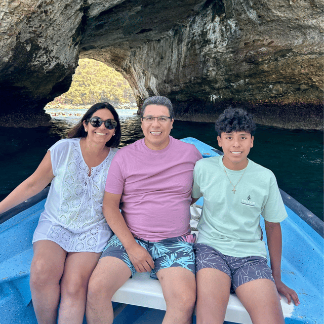 PRIVATE BOAT TOUR | SNORKEL | HIKE TO QUIMIXTOS WATERFALL - Meeting Point and Communication