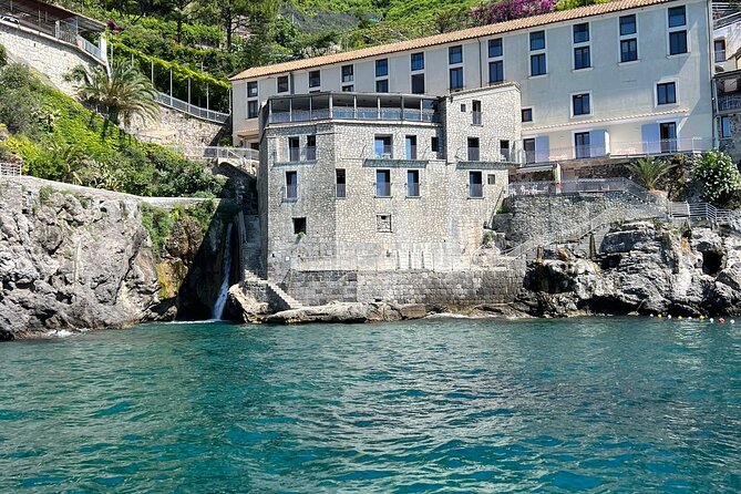 Private Boat Tour to the Amalfi Coast From Positano - Navigating the Enchanting Coastline