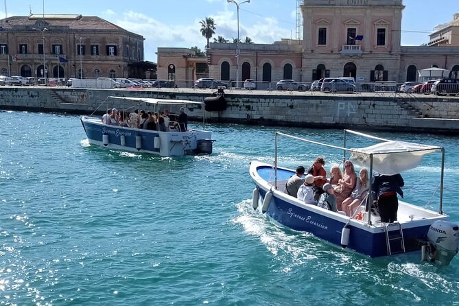 Private Boat Tour With Prosecco - Inclusions