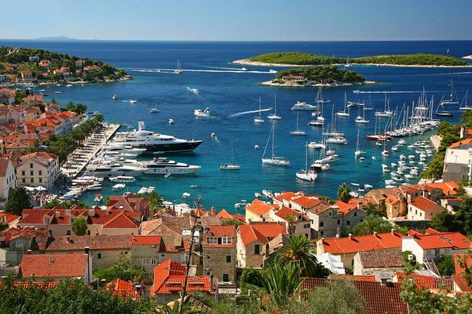 Private Boat Tours Dubrovnik to Hvar - Boat Types and Capacity