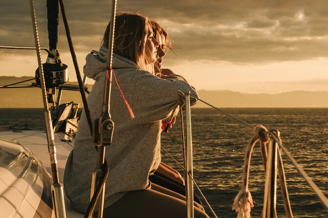 Private Boat Trip in Barcelona With Snacks and Drinks - Ratings and Reviews Highlights