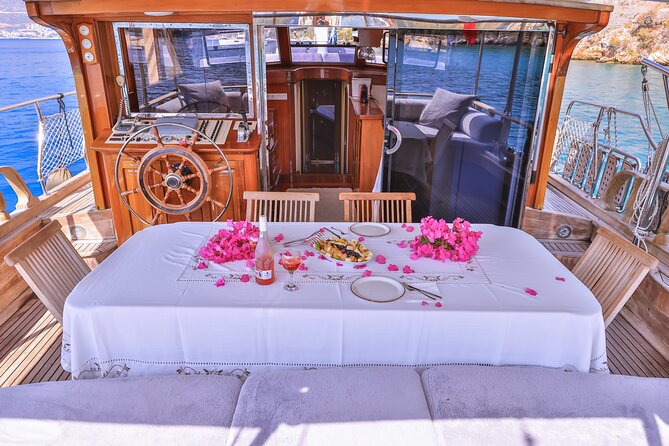 Private Boat Trip to Kas Islands Including BBQ Lunch - Onboard Amenities