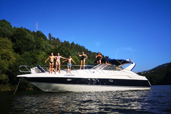 Private Boat Trip With Lunch in a Typical Restaurant - Key Points