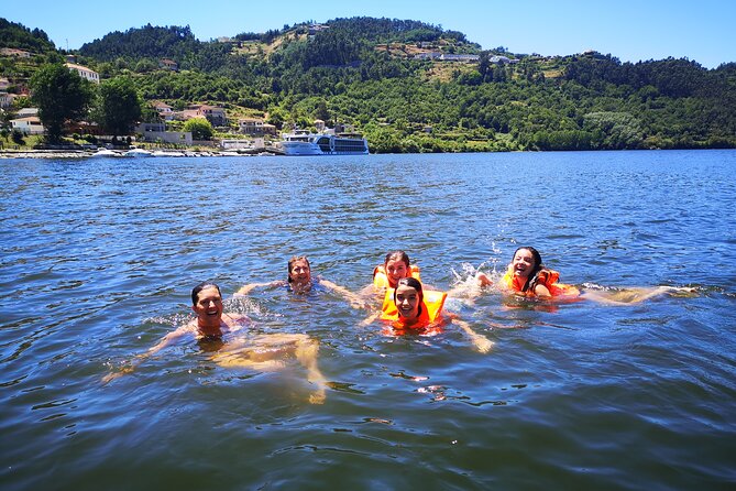 Private Boat Trip With Lunch in a Typical Restaurant - Memorable Meal and Regional Wines