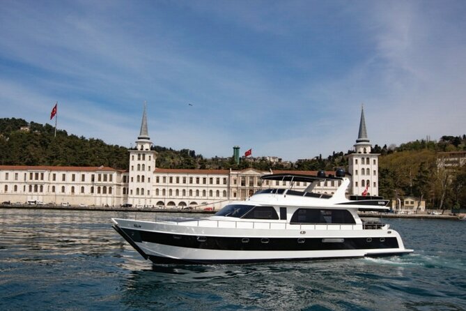 Private Bosphorus Yacht Cruise - Scenic Cruising