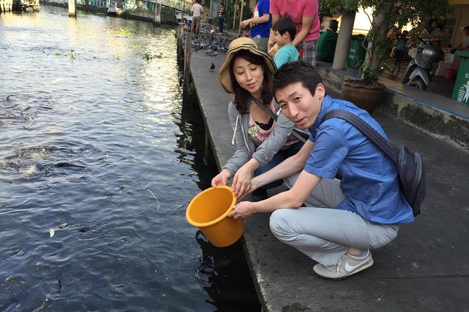 Private Breeze & Pleased' Canal Boat Ride - 2hrs (self-guided) - Feeding the Temples Fish