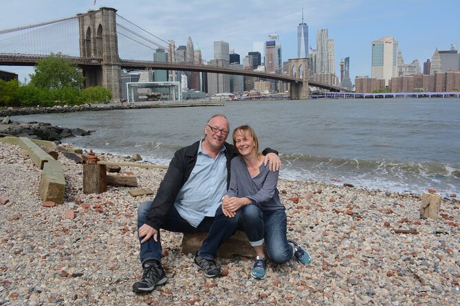 Private Brooklyn Bridge and Dumbo Professional Photoshoot - Exploring the Brooklyn Bridge