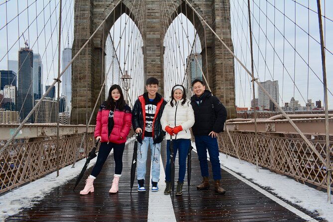 Private Brooklyn Bridge and Dumbo Professional Photoshoot - Nearby Public Transportation Options