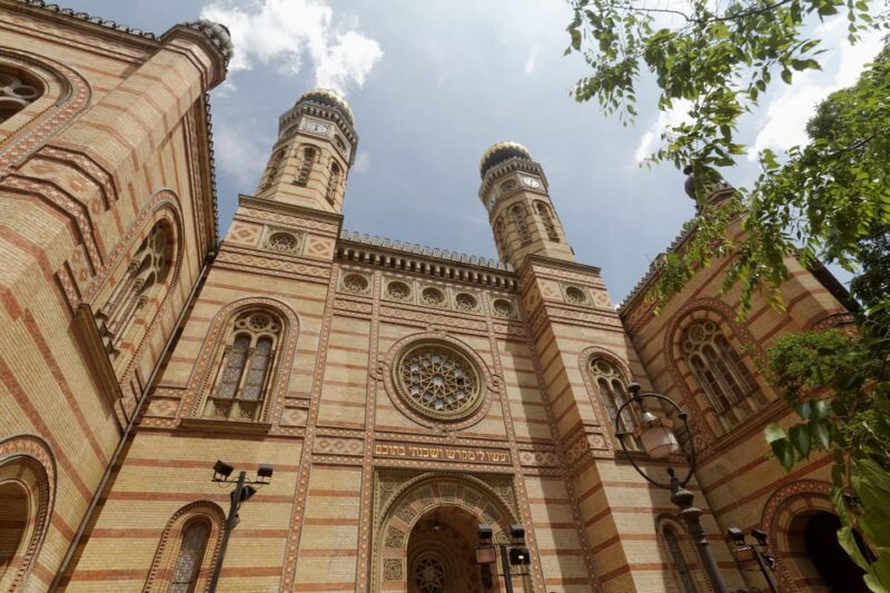 PRIVATE Budapest Jewish Heritage Biking Tour in 90min - Personalization Options