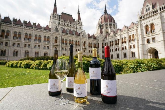 Private Budapest Sightseeing Tour Including Etyek Wine Tour With Lunch - Indulging in a Traditional Hungarian Lunch