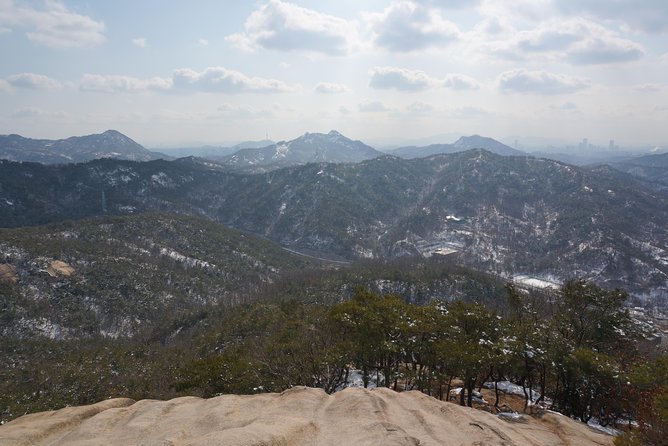 Private Bukhansan Hiking Tour (More Members Less Cost per Person) - Personalized Attention and Group Size