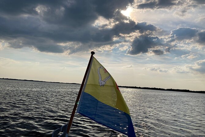 Private Canal Cruise Through Giethoorn - Additional Information