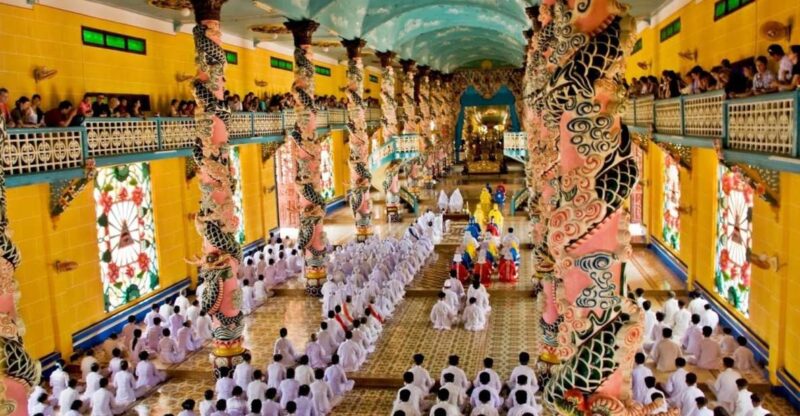 Private Cao Dai Temple & Cu Chi Tunnels Full Day - Cao Dai Temple Experience