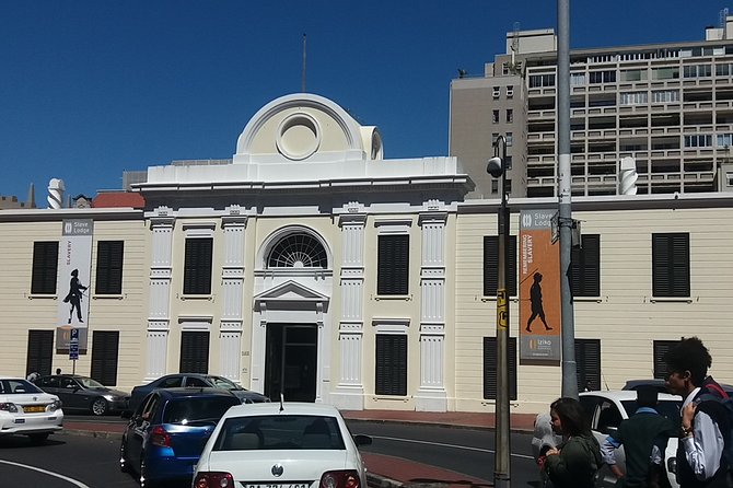 Private Cape Town Table Mountain Bo-Kaap + Cable Car Tickets H/D - Visit to Companys Gardens