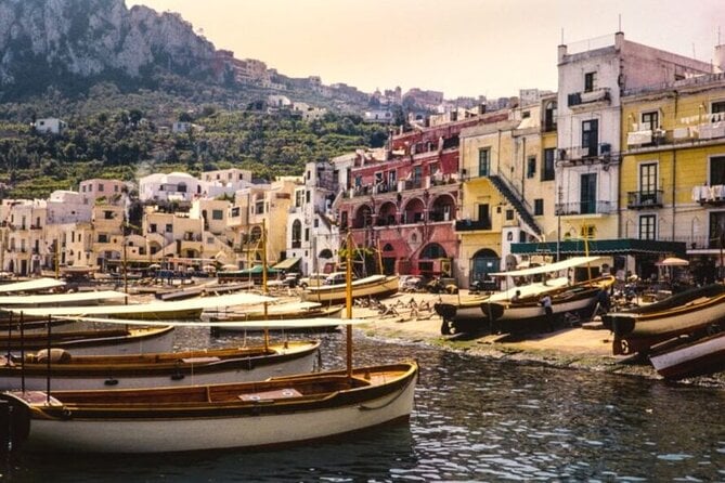 Private Capri Luxury Boat Experience: Cruise, Swim & Sunbathe - Itinerary and Sightseeing Highlights