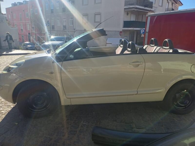 Private Capriolet City Tour Through Lisbon for 4 Hours - Booking Information