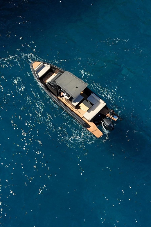 Private Captain Cruise - Dining and Local Culture