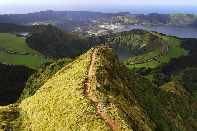 Private Car - All of the West & Sete Cidades Volcano - Ferraria Thermal Pools