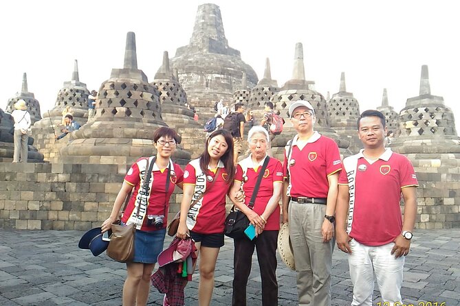 Private Car and Driver in Yogyakarta - Key Points
